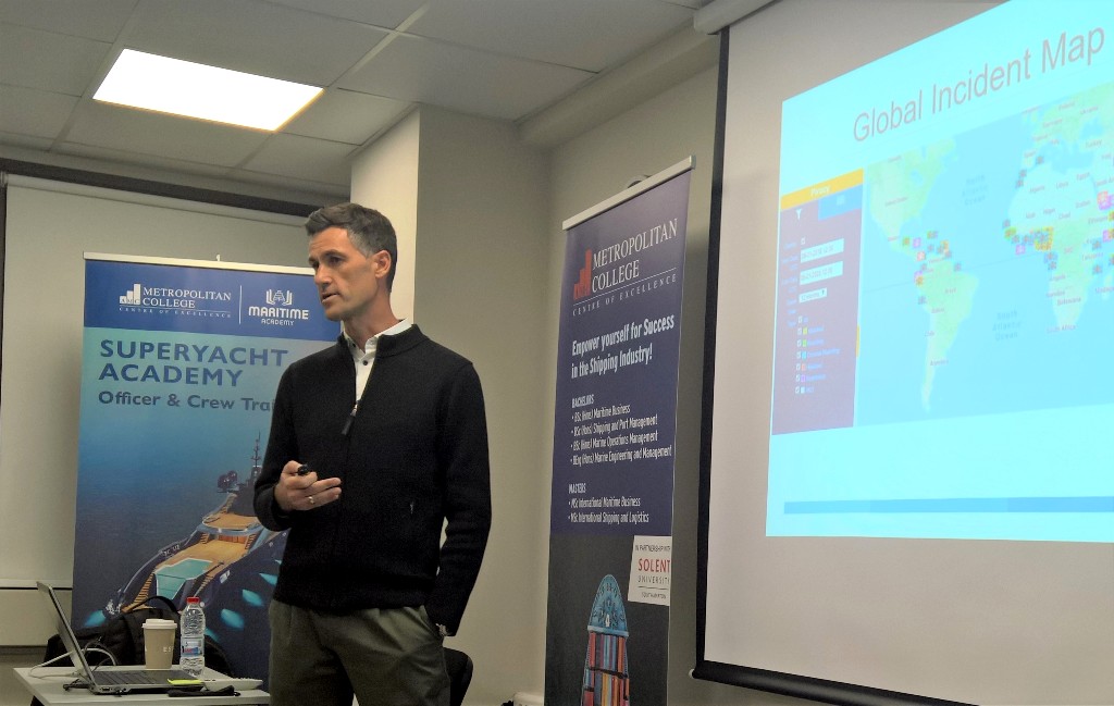 Ναυτική ακαδημία mitropolitiko.edu.gr